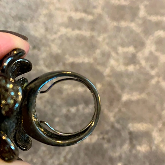 Crystal Rhodium Flower Ring - Picture 5 of 7